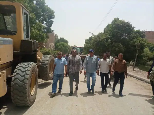 المنيا تزيل شوادر الجملة العشوائية وتبدأ مرحلة جديدة بسوق ماقوسة الحضاري للخضار والفاكهة