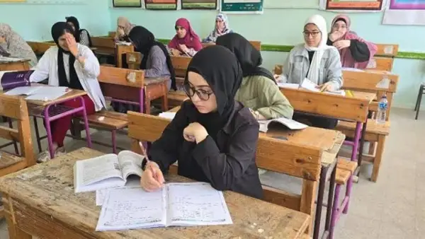 حقيقة تسريب امتحان الكيمياء 2025 للثانوية العامة.. التعليم ترد وتحذر الطلاب من صفحات الغش