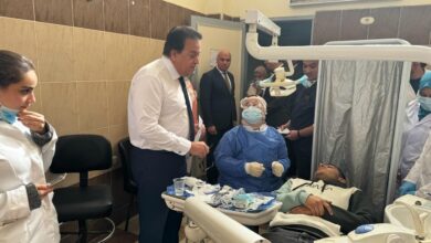 وزير الصحة يتفقد مركز طب أسرة التجمع الثالث في زيارة مفاجئة 